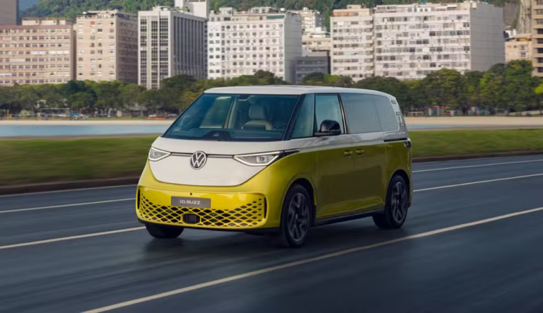 Volkswagen faz recall de quase 100 mil carros elétricos por risco de incêndio