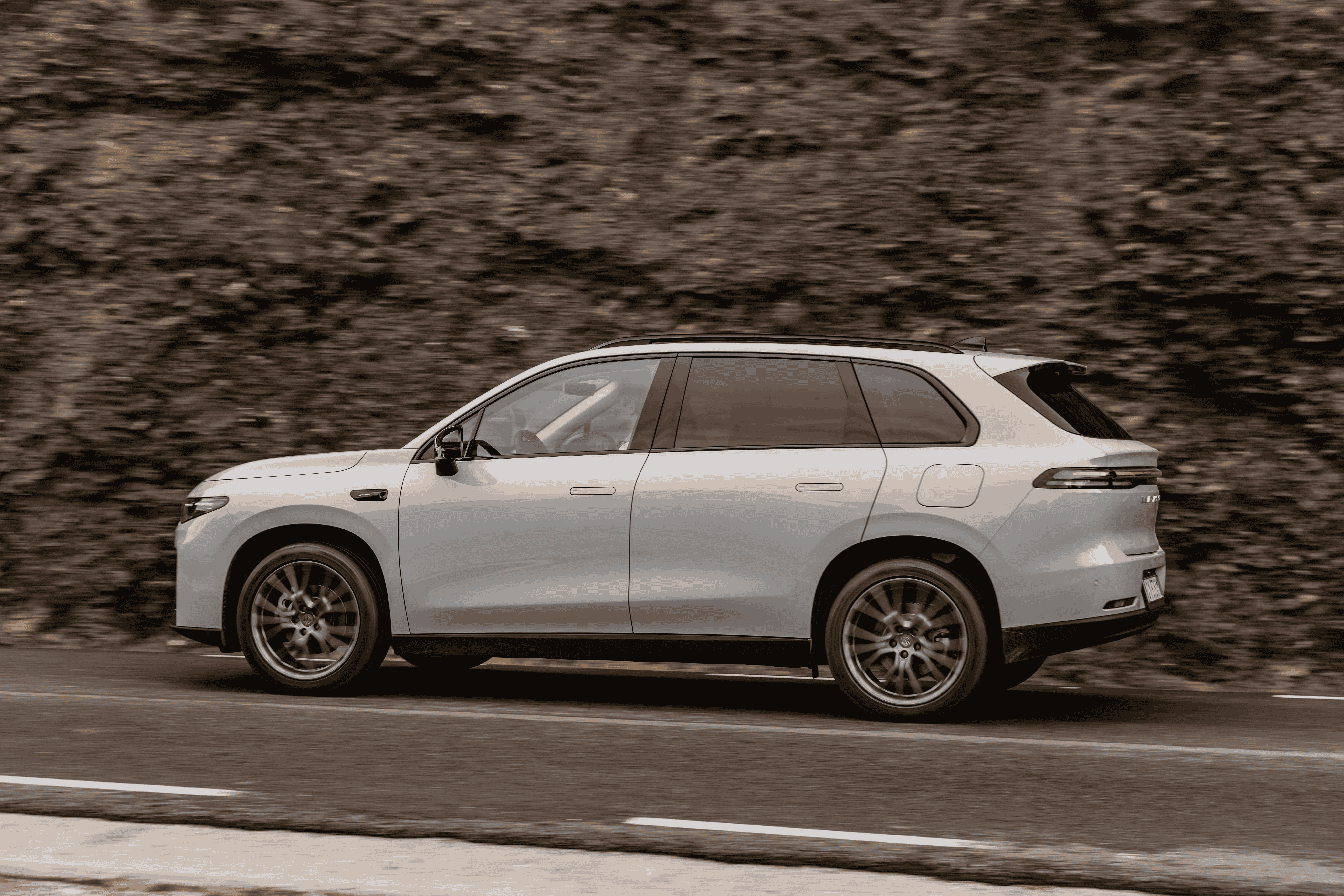 Leapmotor chega ao Brasil em novembro pela dona da Fiat para peitar BYD e GWM